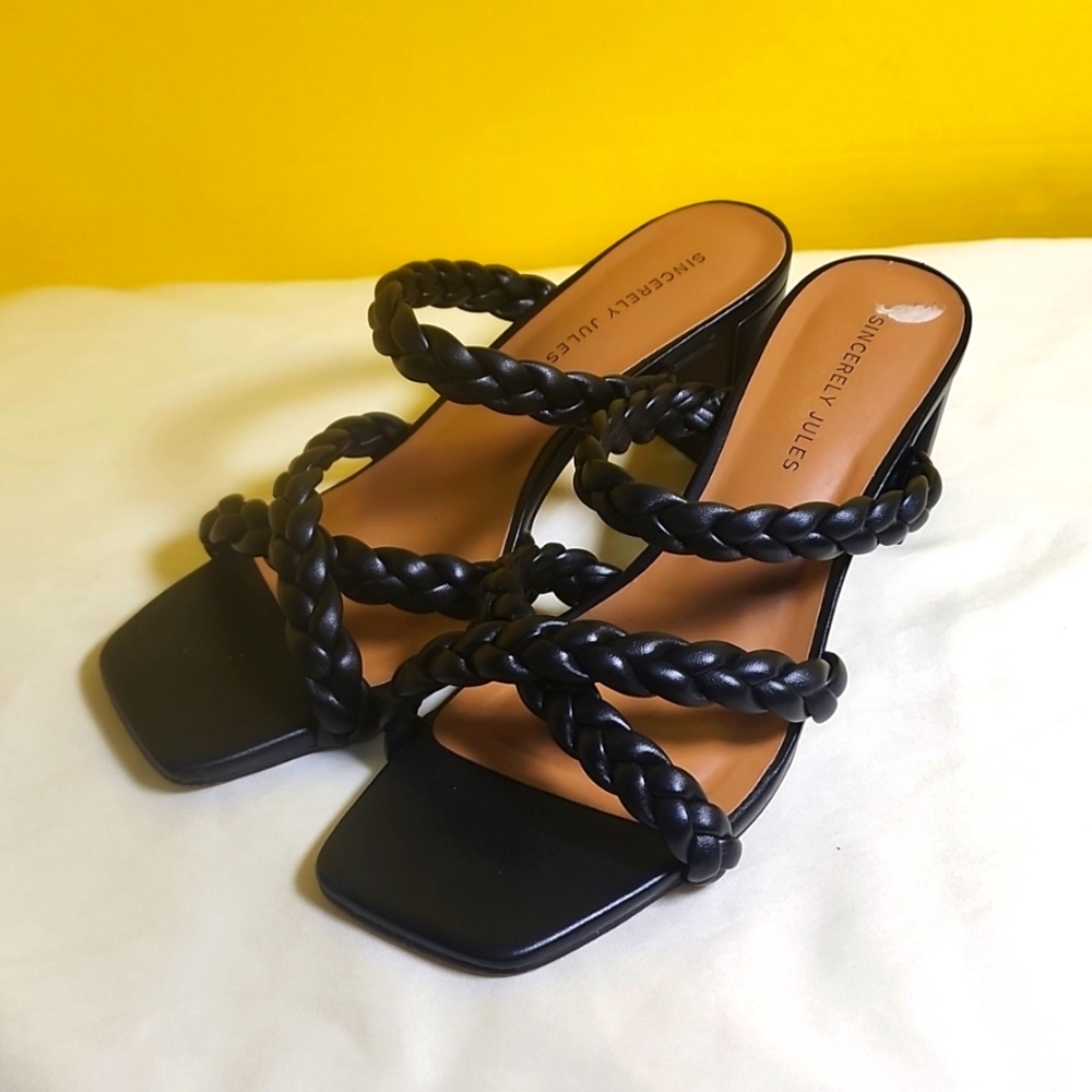 Sincerely Jules women sandals size 7.5